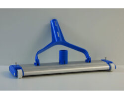 Aspiratore in alluminio anodizzato con ruote e spazzola centrale 45 cm